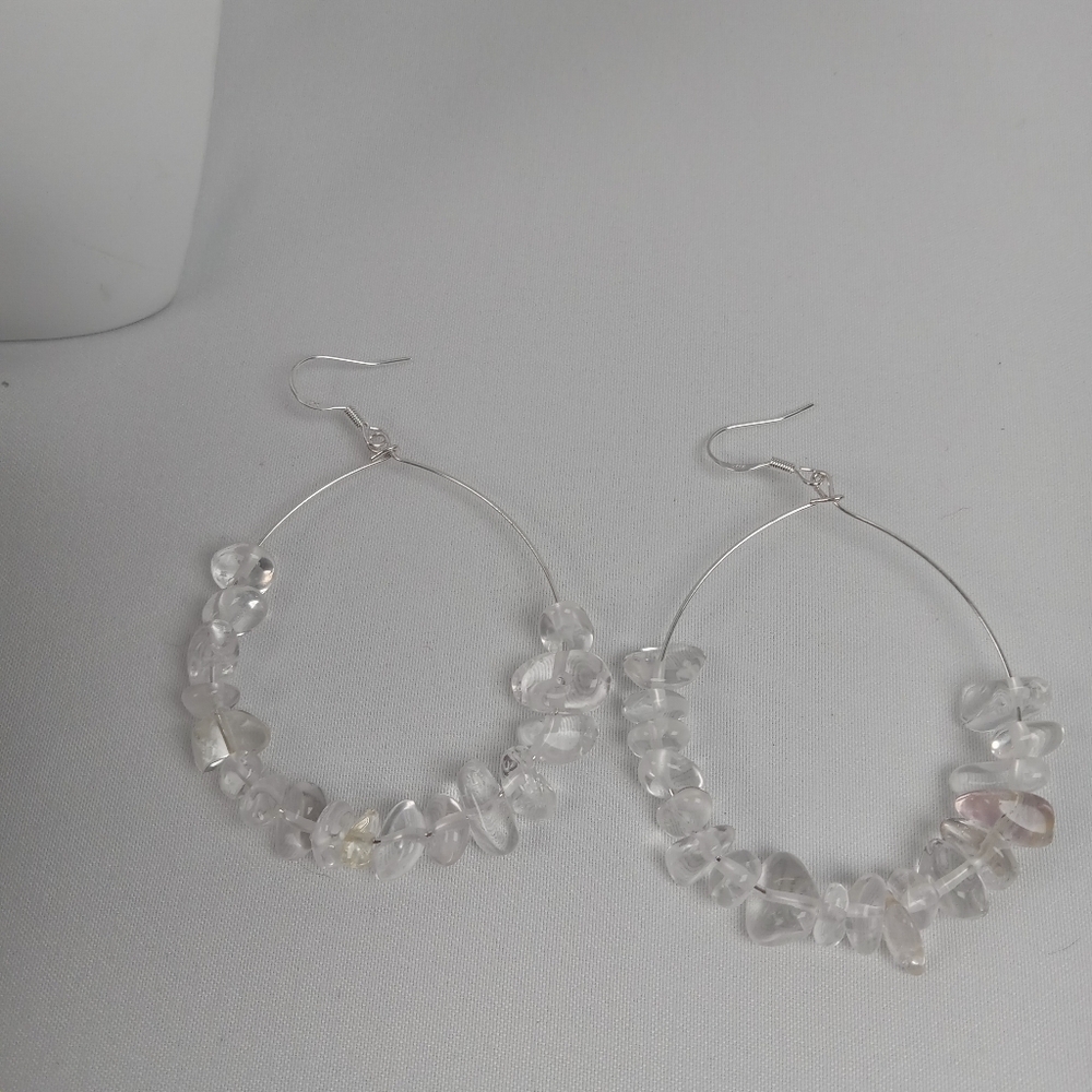 White quartz stone chip earrings exposed hoop - Picture 2 of 6